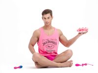 Aiden Kay ohmibod