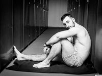 erik_bodyT