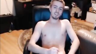 Guy cums 3 times in a row