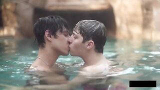 Twinks have a barebacking