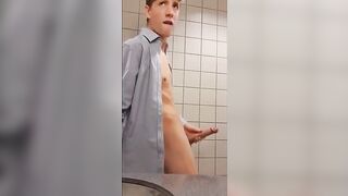 Twink Solo with Big Cock cumshot