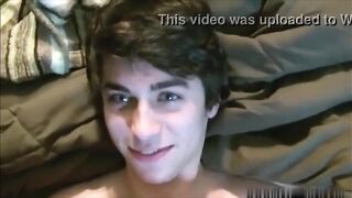 Blue eyed wanks better with cum on face
