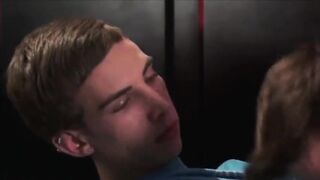 Two hot twinks have hardcore gay sex 211