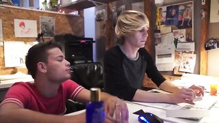 Two hot twinks have hardcore gay sex 219