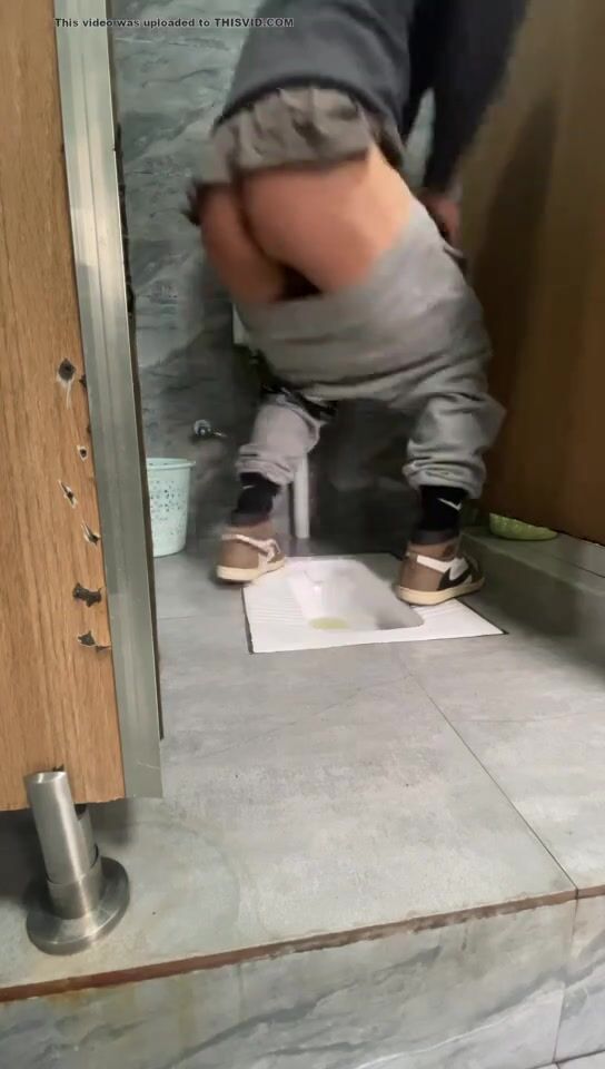 Gay poop