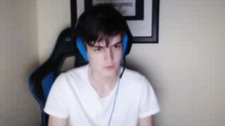 Nice Twink Porn Henry Cums