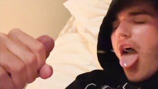The twink is a cum machine